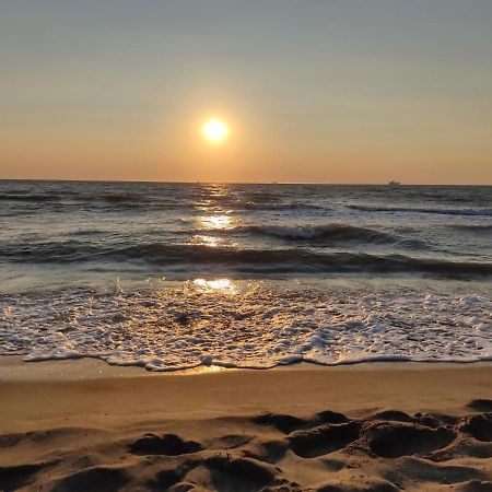 Luxury Beach Apartment In Qerret โกเลม ภายนอก รูปภาพ